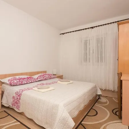 Apartment With A Parking Space - 23020 Makarska
