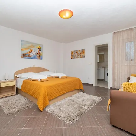 Apartment With A Parking Space - 23020